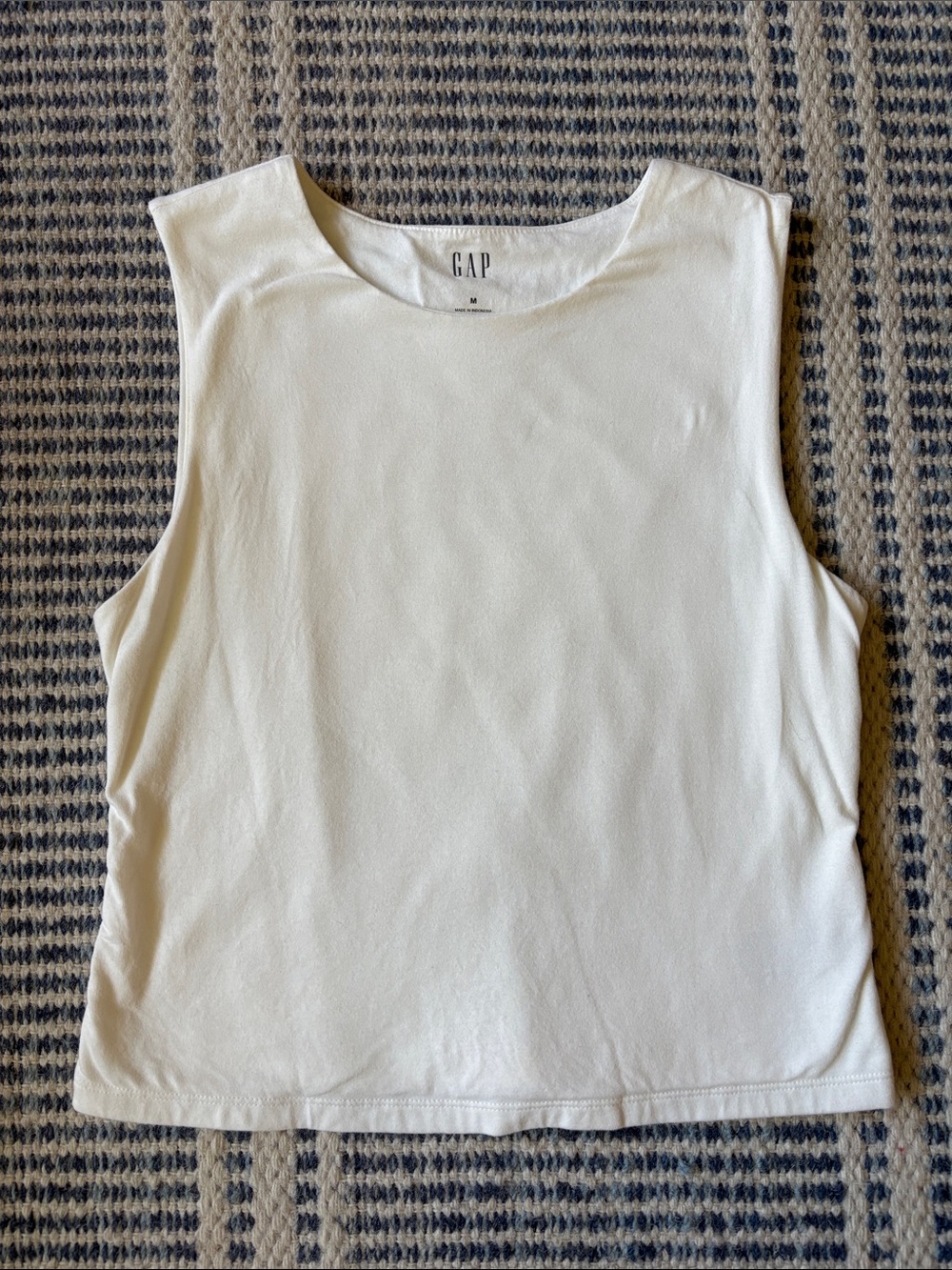 GAP Women's White Sleeveless Crewneck Tank